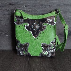 Cowgirl Trendy Western Green Camo Concealed Carry Crossbody Purse